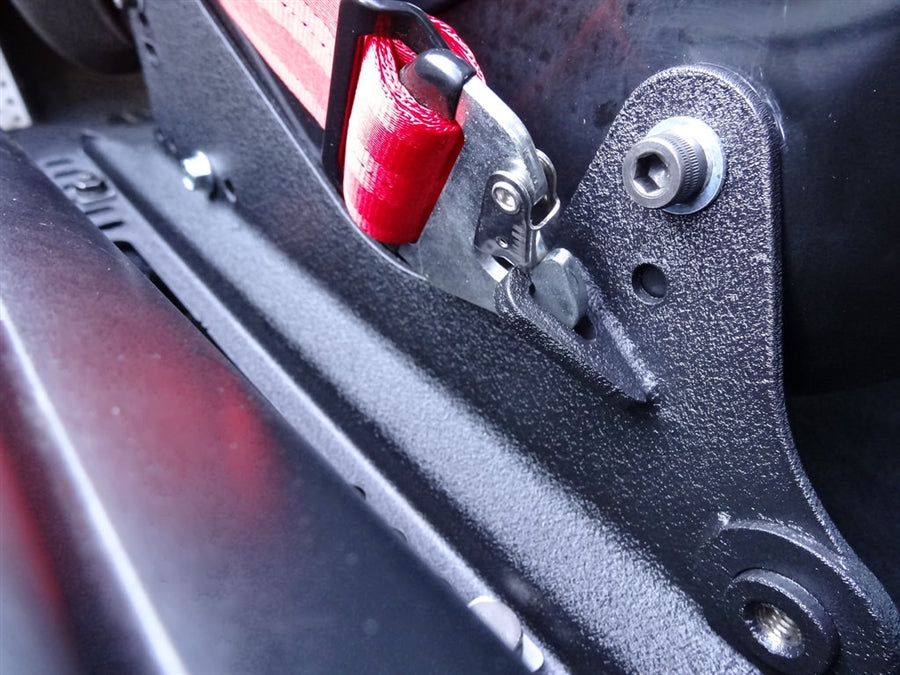 BREY KRAUSE R-9240 Driver Seats Between 440mm to 427mm wide at mount point