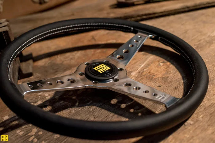 MOMO CALIFORNIA Steering Wheel
