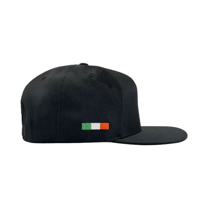 MOMO ARROW LOGO FLAT BILL SNAPBACK Hat