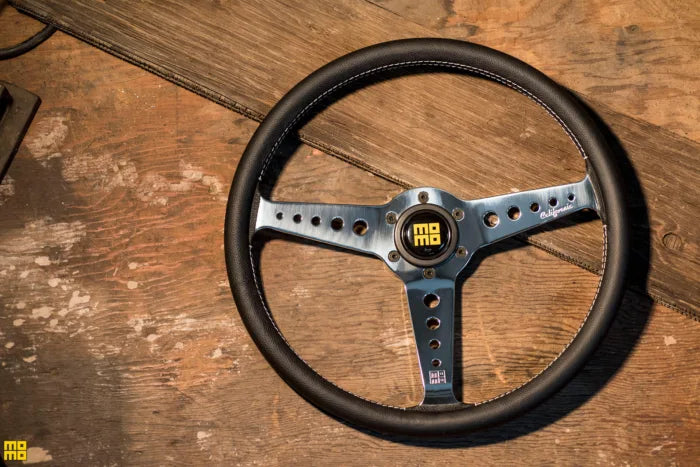 MOMO CALIFORNIA Steering Wheel